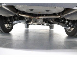 下回りの気になるような錆もほとんどなく状態がいいです!長く乗る方には下回り防錆塗装がお勧めです!!オプションの追加も大歓迎です!