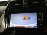 <バックモニター>カラーバックガイドモニター装着車は後退時の強い味方です♪車庫入れや縦列駐車の際、後退操作の参考になるガイドラインをナビ画面に表示します。後退時には直接後方を確認してくださいね♪