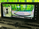 【アラウンドビューモニター】専用のカメラにより、上から見下ろしたような視点で360度クルマの周囲を確認することができます☆死角部分も確認しやすく、狭い場所での切り返しや駐車もスムーズに行えます。