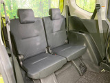 3列目シートはもちろん状態良好☆大人でもゆったりと座って頂けますので、大人数でのお出かけもラクラクです♪ご家族で、気の知れた仲間で、ドライブに行くのが楽しみですね♪