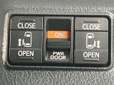 両側電動スライドドア付き、運転席にいながら開閉もラクラク