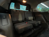 3列目シートはもちろん状態良好☆大人でもゆったりと座って頂けますので、大人数でのお出かけもラクラクです♪ご家族で、気の知れた仲間で、ドライブに行くのが楽しみですね♪