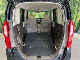 後席を格納すると、これだけの広さが!シーンに合わせたシートアレンジで、大きな荷物も積むことが出来ます♪