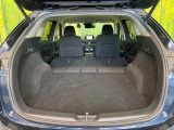 後席を格納すると、これだけの広さが!シーンに合わせたシートアレンジで、大きな荷物も積むことが出来ます♪