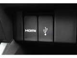 ナビと外部機器を接続するためのUSB差込口とHDMI差込口を装備!