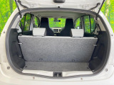 普段のお買い物や通勤、送迎等に十分な荷室スペースを確保しております。セカンドシートを倒すと、大きな荷物の積載も可能です♪