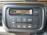 オートエアコン装備車★操作もカンタン★