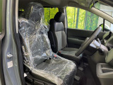 運転席シート廻りは使用感も少なく、良好な状態となっています。丁寧に使われていたことがよくわかりますね。