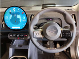ミニ独特のゴーカートフィーリングと呼ばれる軽快なハンドリングはAT車、MT車のどちらでも楽しめます。