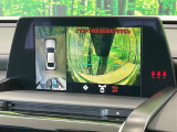 【パノラミックビューモニター】専用のカメラにより、上から見下ろしたような視点で360度クルマの周囲を確認することができます☆死角部分も確認しやすく、狭い場所での切り返しや駐車もスムーズに行えます。