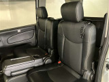 こちらは後部座席です!ゆったりと過ごしやすいかと思います☆