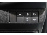 ホンダセンシング搭載!誤発進抑制機能・路外逸脱抑制機能・歩行者事故低減ステアリング・車線維持支援システム・先進車発進お知らせ機能など多彩な先進安全機能でより安全で快適なドライブを支援します。