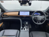 クラウンクロスオーバー 2.4 RS E-Four advanced 4WD 本革シート