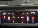 ●フロントシートヒーティング:運転席・助手席共にシートヒーターを装備しております。●デュアルオートエアコン:運転席・助手席それぞれで温度設定が可能な独立式オートエアコンを標準装備しております!
