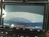 バックガイドモニターで、後方を確認しながら安心して駐車することができます。運転初心者も熟練者も必須の機能ですよ!