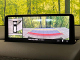 【360&deg;ビューモニター】専用のカメラにより、上から見下ろしたような視点で360度クルマの周囲を確認することができます☆死角部分も確認しやすく、狭い場所での切り返しや駐車もスムーズに行えます。