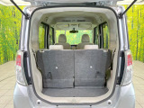 積み下ろしのしやすいデッキにはたっぷりと荷物を積み込んでいただけます。遊びから仕事まで、様々なシーンで頼れます♪
