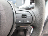 Hondaセンシングの機能のひとつ、アダプティブクルーズコントロール付!アクセルから足を離しても設定したスピードと前車との車間を保ち走行してくれます!車線維持もアシスト☆高速道路で疲労軽減ですね☆