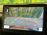 【バックカメラ】駐車時に後方がリアルタイム映像で確認できます。大型商業施設や立体駐車場での駐車時や、夜間のバック時に大活躍!運転スキルに関わらず、今や必須となった装備のひとつです!