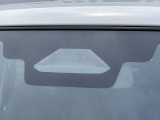 [衝突被害軽減装置]デュアルセンサーブレーキサポート!前方の車両を感知する安全性能の高いお車です☆