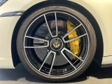 フロント20インチ/リア21インチ911ターボS純正標準センターロック式エアロ鍛造アルミホイール & ポルシェセラミックコンポジットブレーキ(PCCB)