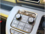 オートエアコンのお車ですので室内の温度をスムーズに調整してくれます♪