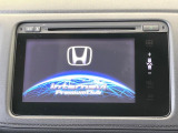 【メーカー純正ナビ】インテリアに溶け込むスタイリッシュな「専用設計」メーカーナビを装備♪視認性や操作性など基本性能にも優れ、より上質なカーライフをお楽しみいただけます。
