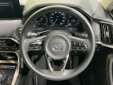 【純正革巻きステアリング】上質な革を使用することで、手にしっかり馴染みとても運転しやすいハンドルです♪