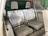 3列目シートはもちろん状態良好☆大人でもゆったりと座って頂けますので、大人数でのお出かけもラクラクです♪ご家族で、気の知れた仲間で、ドライブに行くのが楽しみですね♪