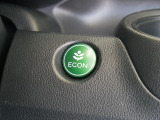 【ECONスイッチ】 ECONスイッチを押すと、加速時のアクセルの踏みすぎやエアコンの効きすぎなどを抑え燃費向上に役立ちます。