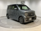 VSA(車両挙動安定化制御システム)走る・曲がる・止まるの全領域で安定性を確保するためのシステムを装備。