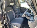 運転席廻りです。