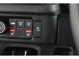 シートヒーター装備車両♪♪寒い冬はもちろん♪肌寒い春先・秋口まで活躍してくれるあると嬉しい装備です♪♪