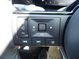 ステアリングスイッチが装備されておりステアリングから手を離す事無くオーディオ類の操作が可能ですので非常に便利です♪
