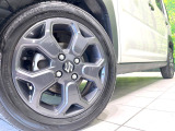 【純正アルミホイール】外観にマッチした純正アルミホイールを装着しております。各種社外アルミホイールや、スタッドレスタイヤも取扱いしております。是非ご相談ください♪