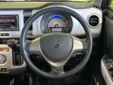ステアリングも使用感が少なく、きれいな状態となっております♪
