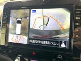 【アラウンドビューモニター】専用のカメラにより、上から見下ろしたような視点で360度クルマの周囲を確認することができます☆死角部分も確認しやすく、狭い場所での切り返しや駐車もスムーズに行えます。