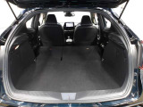 リヤシートを両方倒せば大きな荷物も車載可能です♪