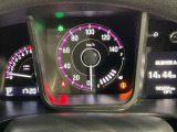 視認性の高いメーター回り。いろいろな情報も表示されます。
