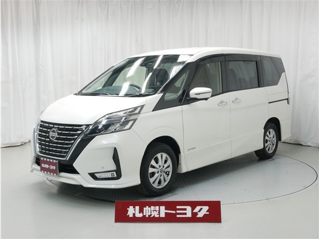 セレナ 2.0 ハイウェイスターV 4WD 