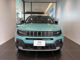 Jeep伝統の7スロットグリル!