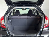 荷室はお荷物が十分に積み込める広さがあります。