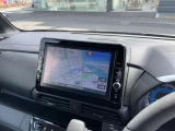 ♪純正大画面ナビ付いてます!一度使い出すとナビにいつも頼っちゃいます!遠方に旅行する時には本当に重宝しますよ ♪