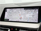 ■iDriveライブコクピット(10.25インチ液晶メーターパネル、10.25インチタッチコントロールディスプレイ、HDDナビ) ■USB入力端子 ■Bluetooth ■フルセグTVチューナー