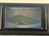 バックガイドモニターで、後方を確認しながら安心して駐車することができます。運転初心者も熟練者も必須の機能ですよ!
