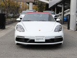 【認定中古車整備】ポルシェセンターでは納車前整備でエンジンルーム、下回りを含む全111項目の点検整備を行いまして、ご納車しておりますので安心してお乗り頂けます。