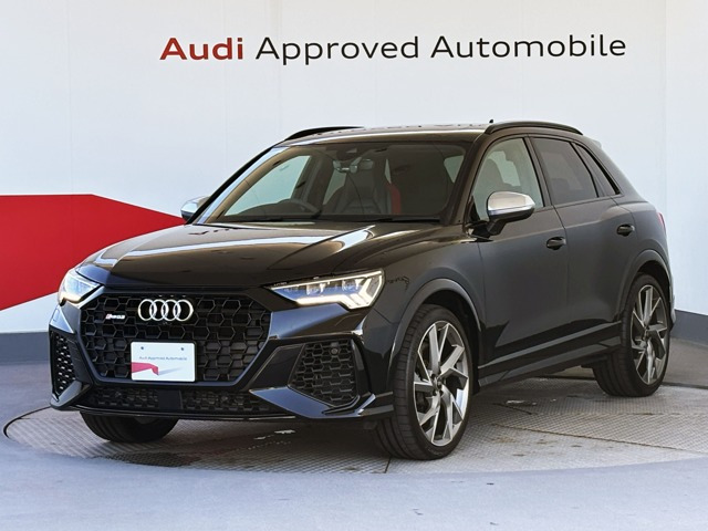 アウディ RS Q3 