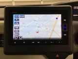 ナビゲーションは、フルセグTV、インターナビ対応のGathers純正メモリーナビを搭載しています。ナビに曲を記憶させるミュージックサーバー使用時は、別途SDカードが必要になります。