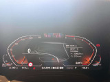基本プラン『運転』に対するBMWのこだわりはメーターパネルにも表れております。視野性の良いメーターパネルは疲労感の軽減と、運転の楽しさをもたらしてくれます。
