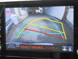 バックガイドモニターで、後方を確認しながら安心して駐車することができます。運転初心者も熟練者も必須の機能ですよ!